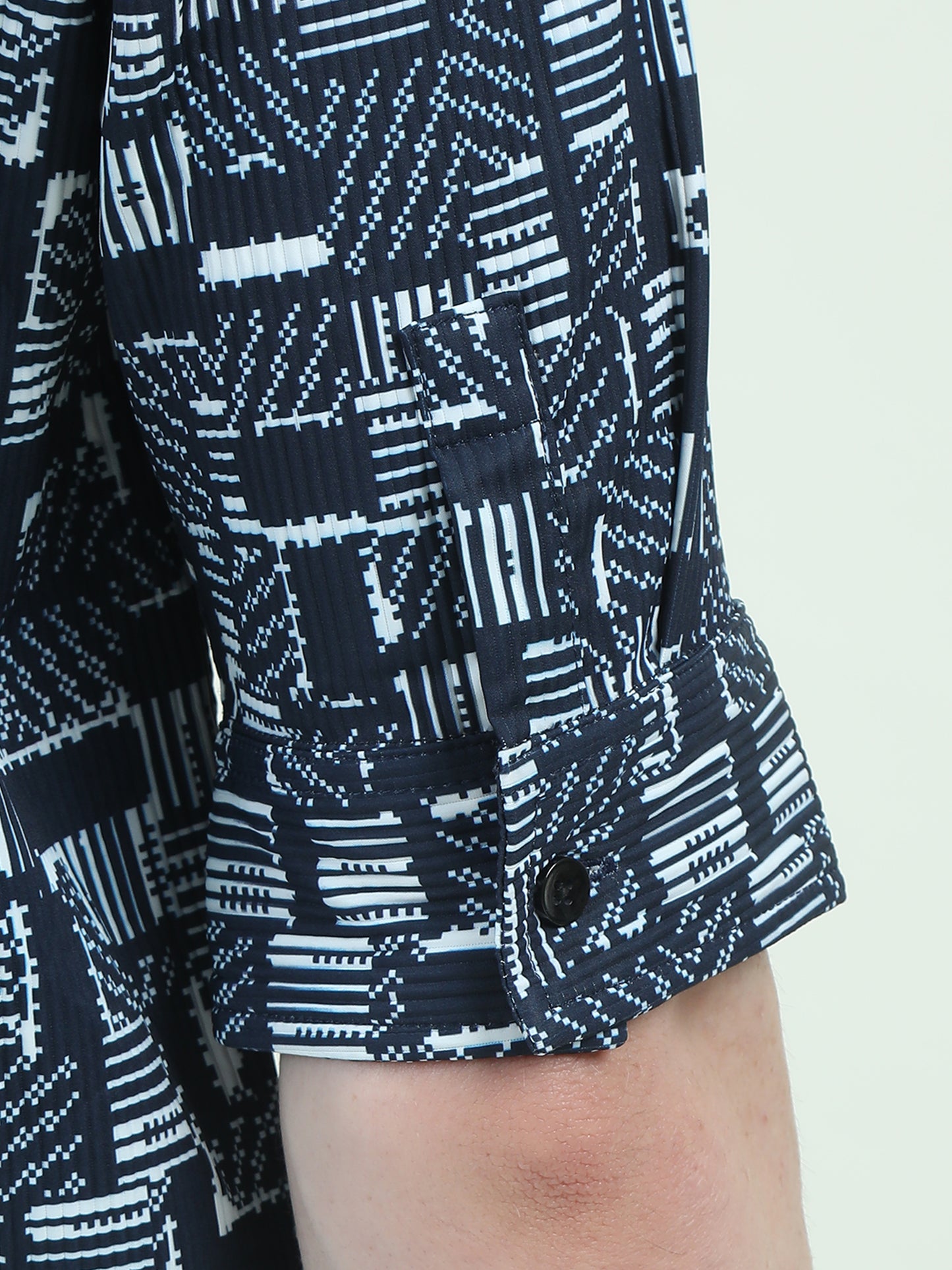 Blue Stack 3/4 Sleeve Shirt – Modern Print, Casual Fit & Tailored Details - D&K LUXUR