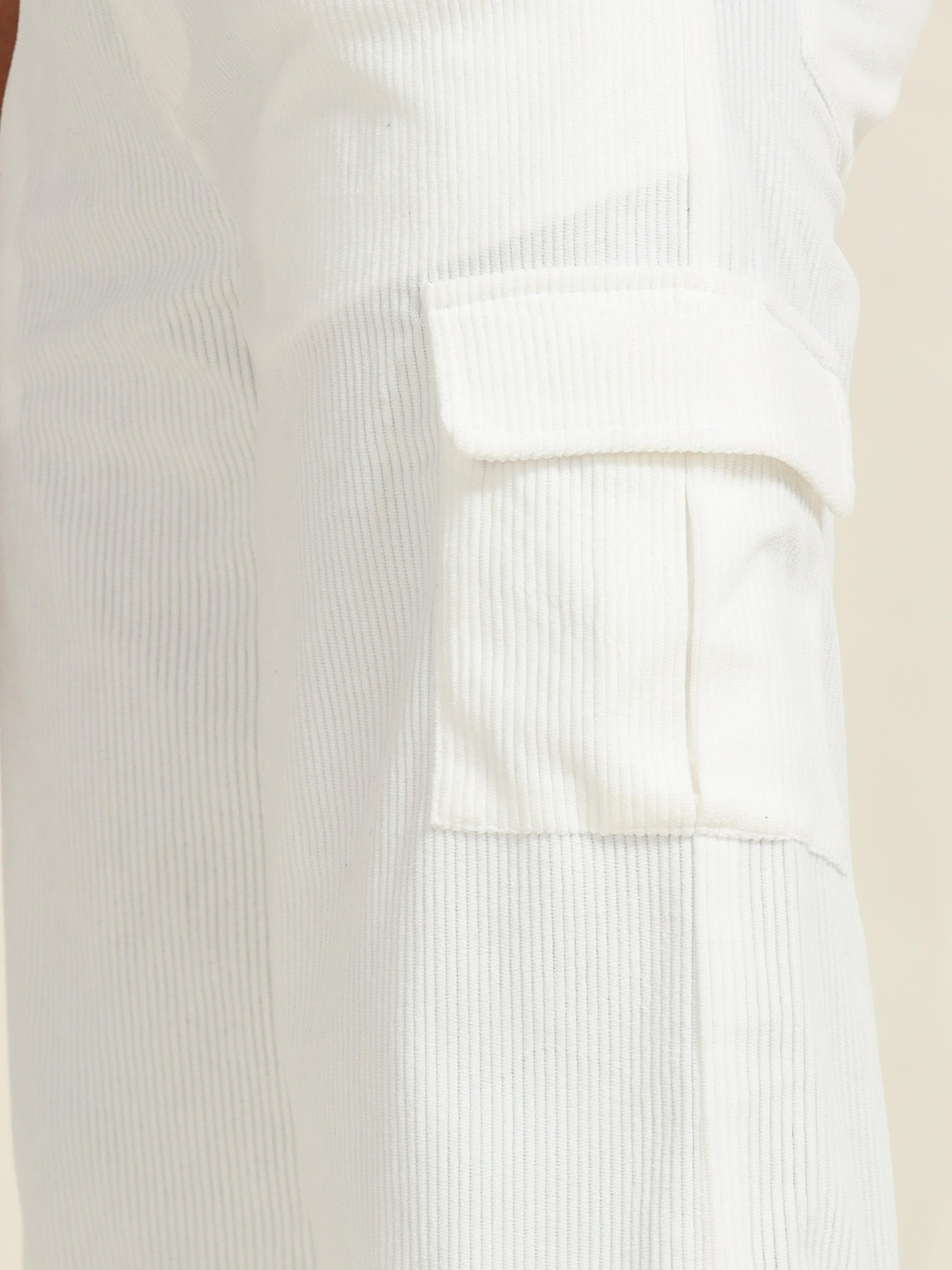 White Loose-Fit Cargo – The Ultimate Blend of Comfort & Utility - D&K LUXUR